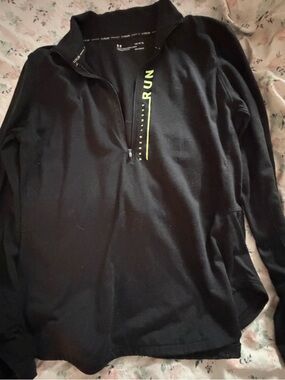 Under Armour HeatGear Run 1/4 Zip Pullover - Black & Neon Yellow - Large